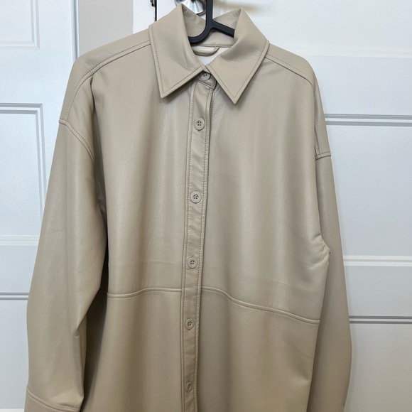 Aritzia Babaton Pelli Jacket in Sand White - Vegan leather - Size small - Picture 1 of 5
